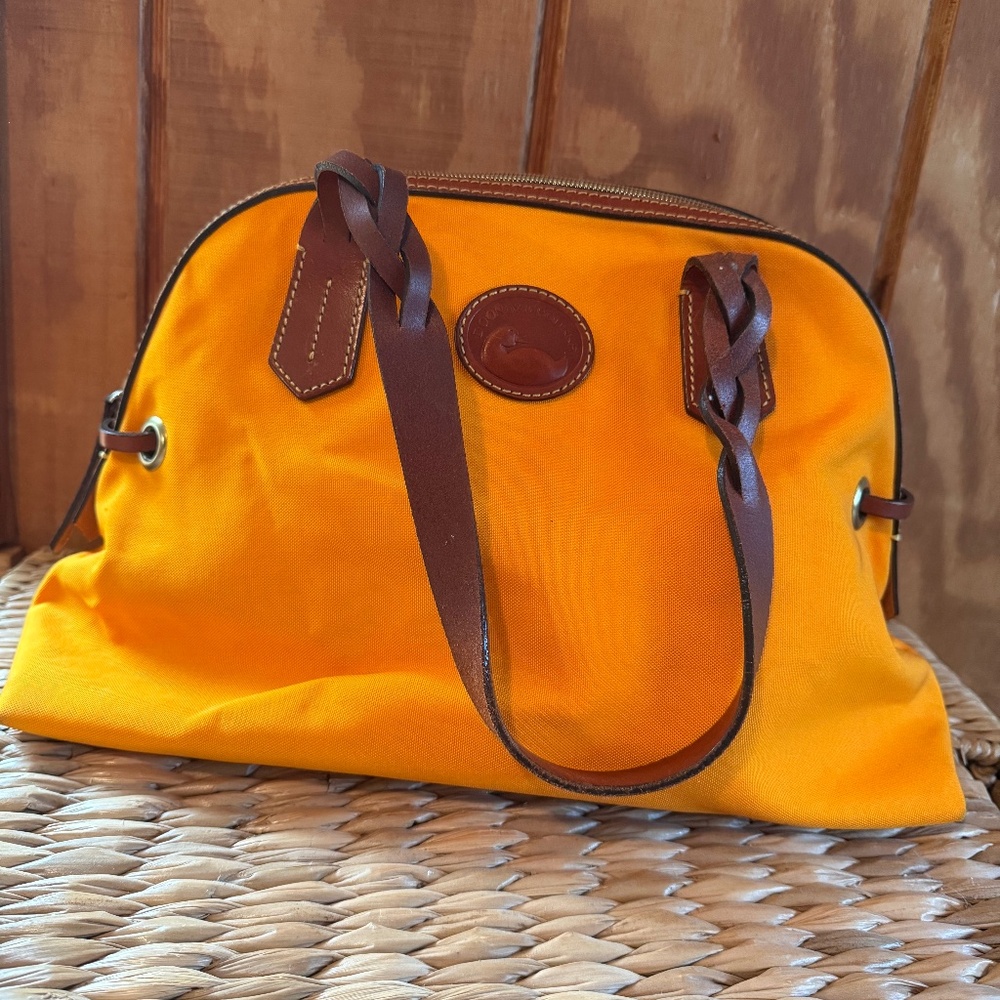 Dooney & Bourke